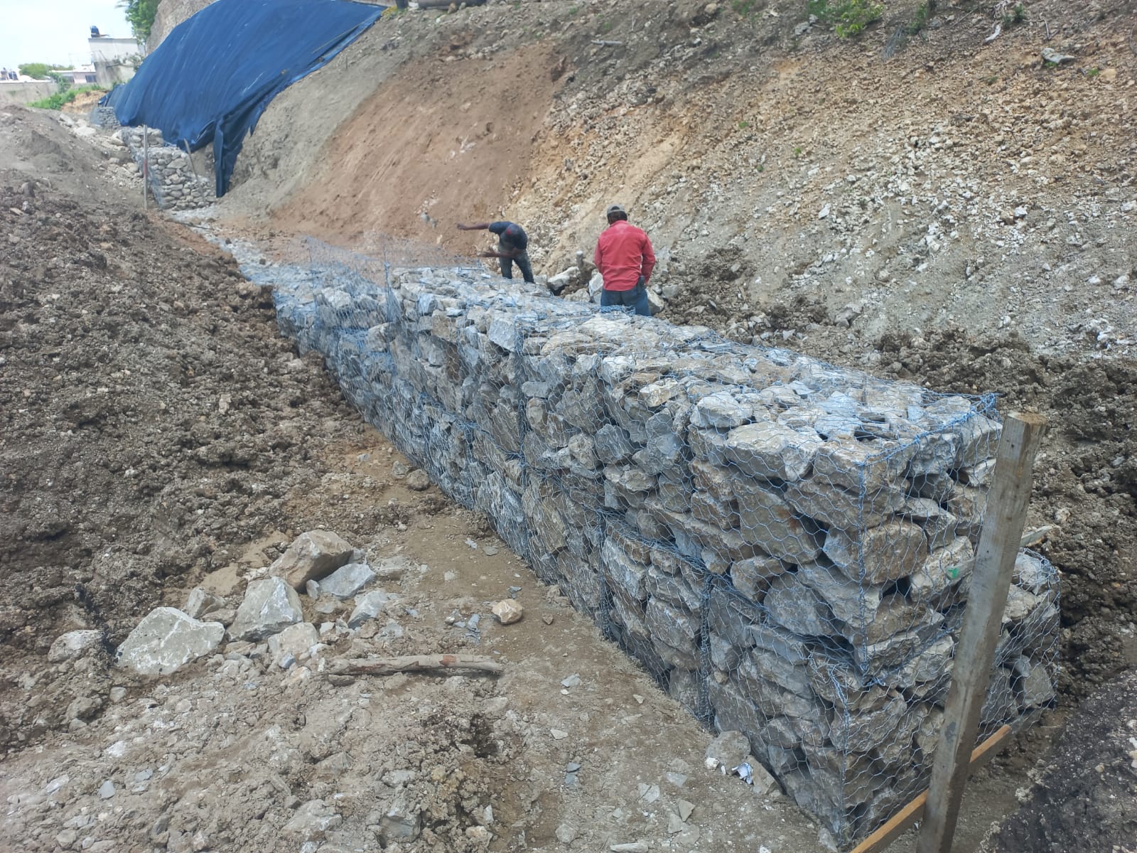 Muros de gaviones tipo alcancía para estabilización de talud